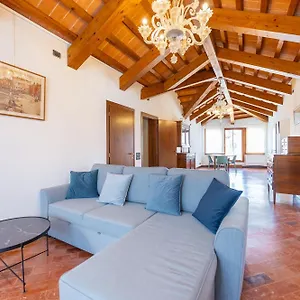  Appartamento Luxury Penthouse With Terrace